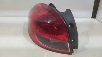 Fanale posteriore principale sinistro (luci)