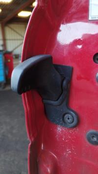 Poignee porte avant gauche