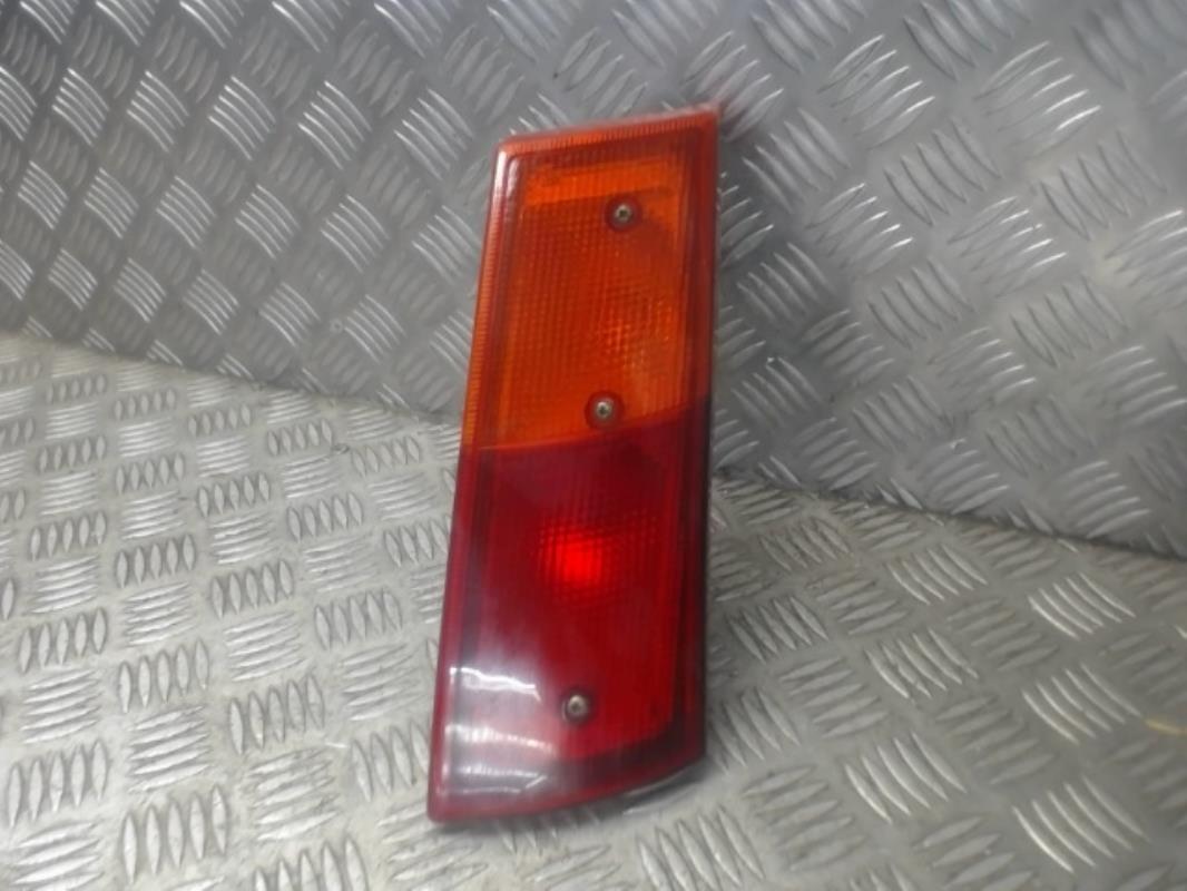 Fanale posteriore principale destro (luci)