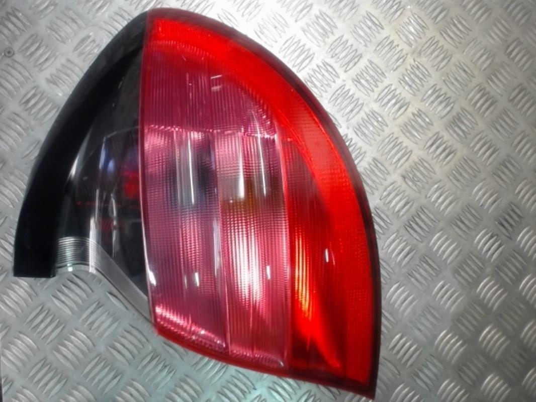 Fanale posteriore principale destro (luci)