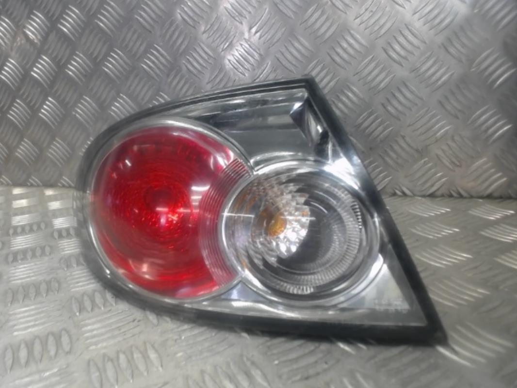 Luz trasera principal izquierda (luces)