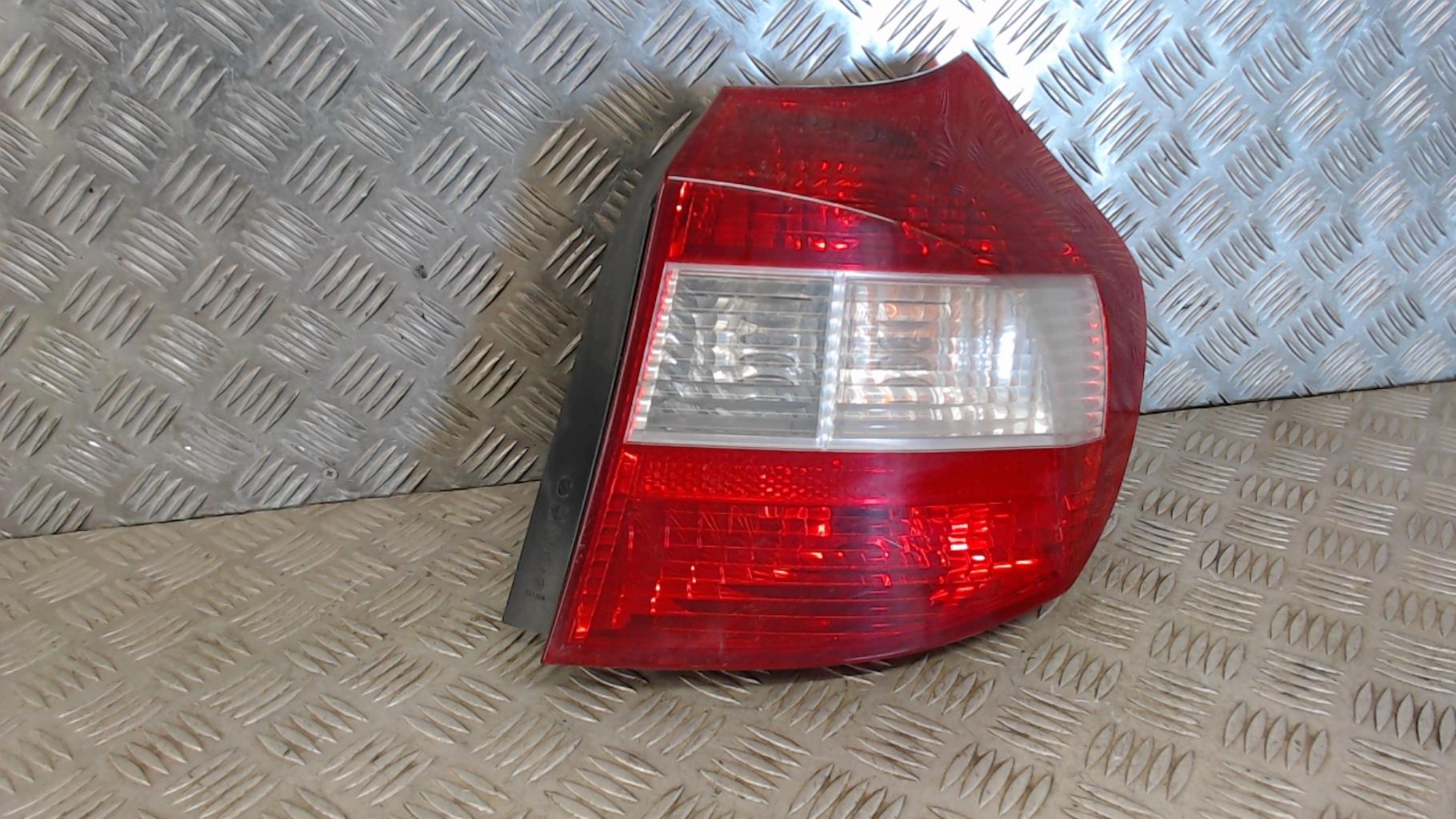 Fanale posteriore principale destro (luci)