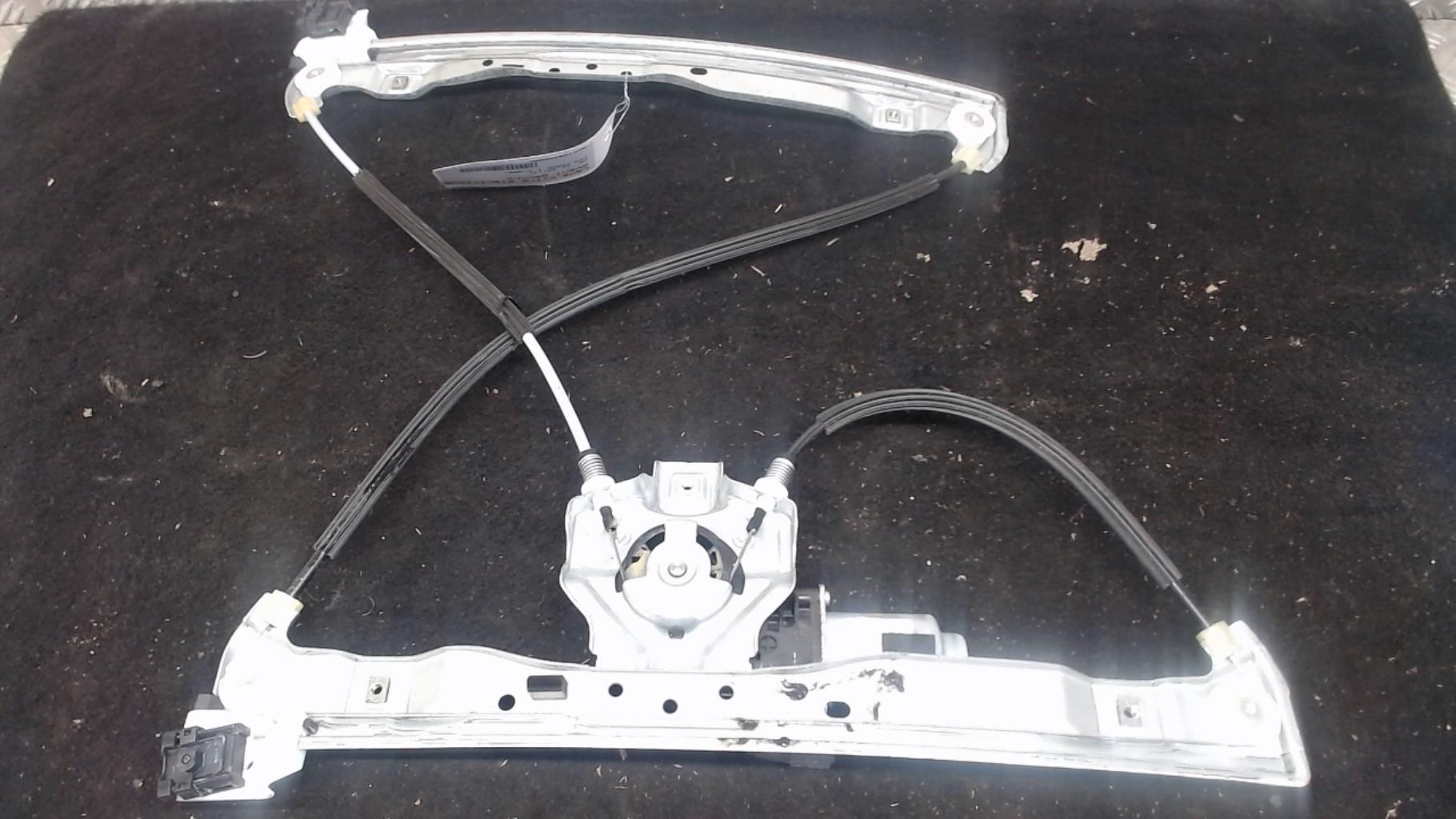 Leve vitre electrique avant gauche