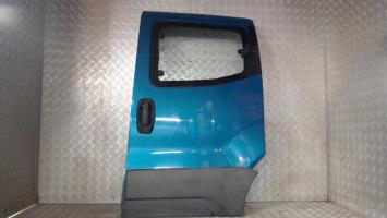 Porte laterale gauche