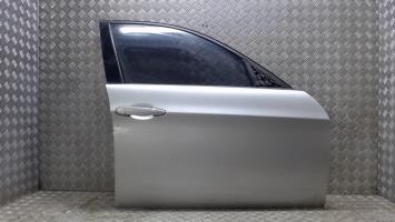 Puerta delantera derecha