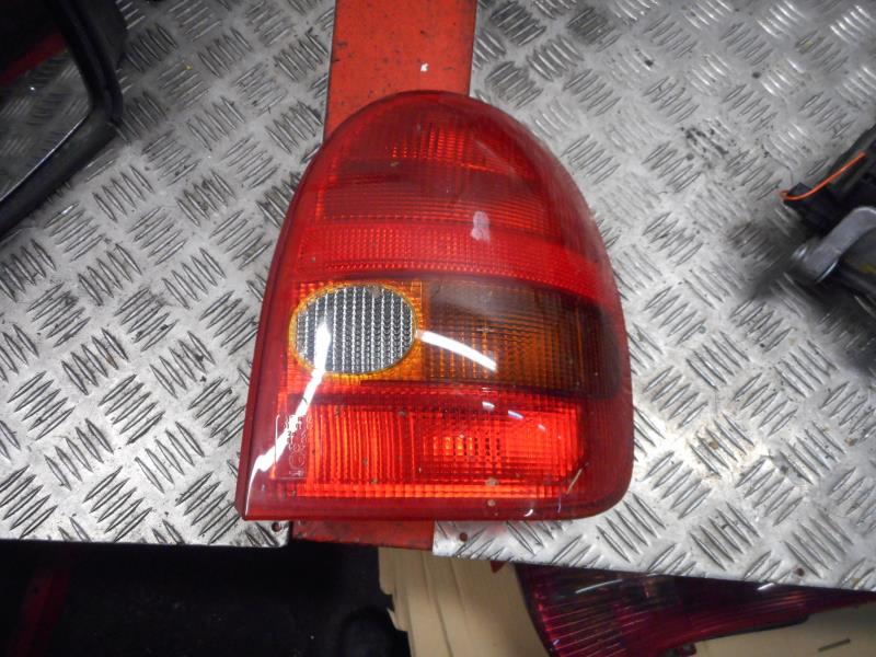 Fanale posteriore principale destro (luci)