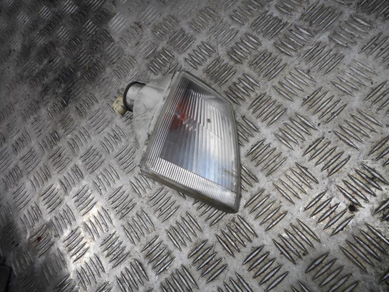 Gruppo ottico anteriore secondario destro (luci)(freccia)