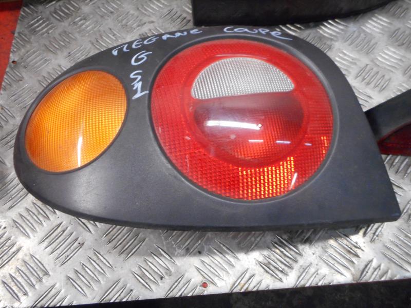 Fanale posteriore principale sinistro (luci)