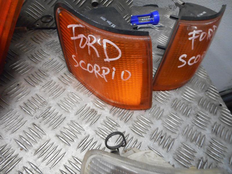 Gruppo ottico anteriore secondario destro (luci)(freccia)