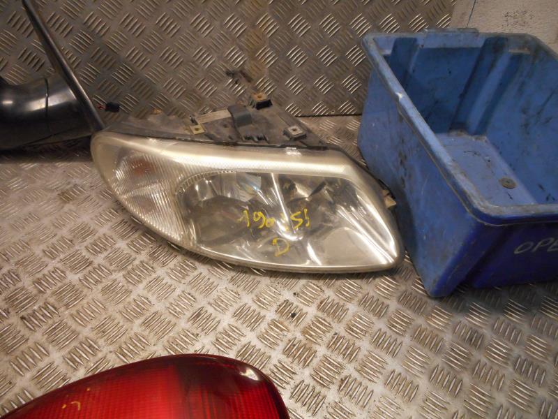 Gruppo ottico anteriore principale destro (luci)(faro)