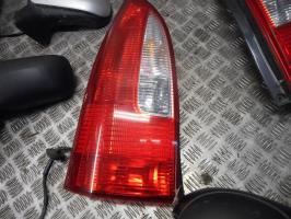 Fanale posteriore principale sinistro (luci)
