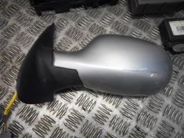 Retrovisor izquierdo