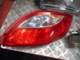 Fanale posteriore principale destro (luci)