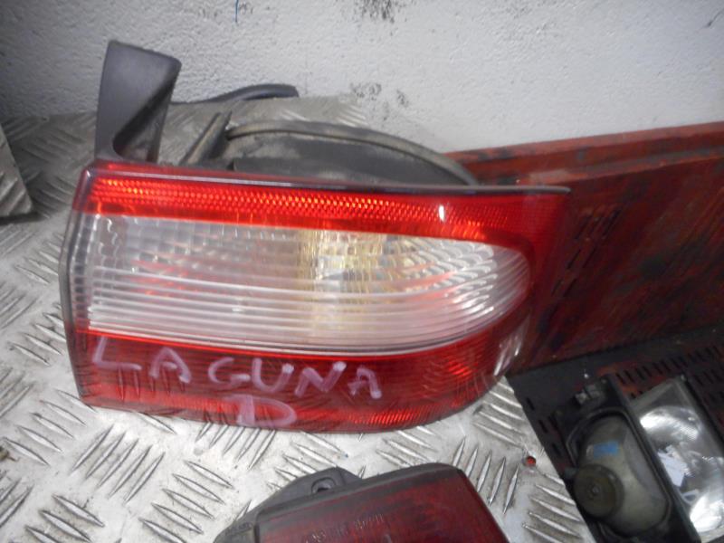 Luz trasera principal derecha (luces)