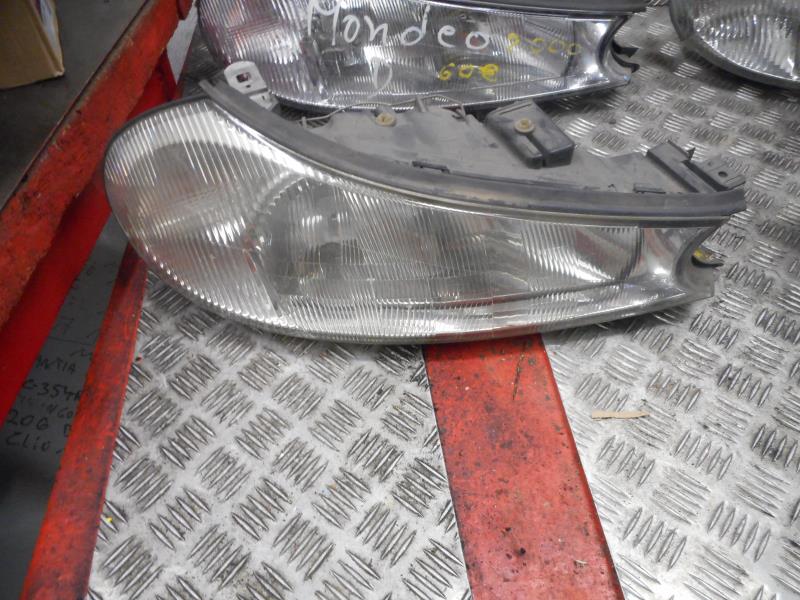 Gruppo ottico anteriore principale destro (luci)(faro)