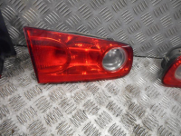 Luz trasera secundaria izquierda (luces)