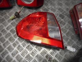 Fanale posteriore principale sinistro (luci)