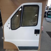 Porte avant gauche