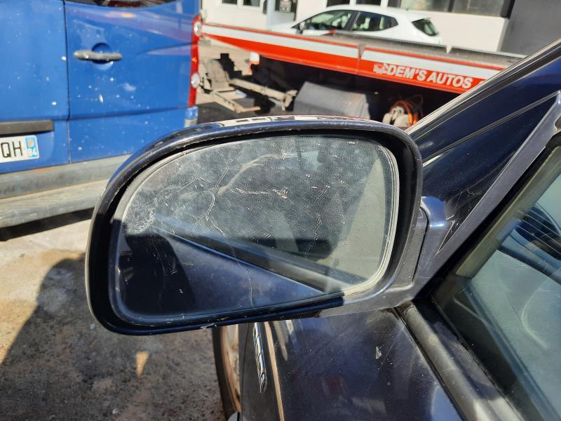 Retrovisor izquierdo