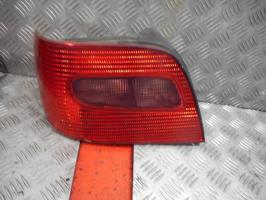 Fanale posteriore principale sinistro (luci)