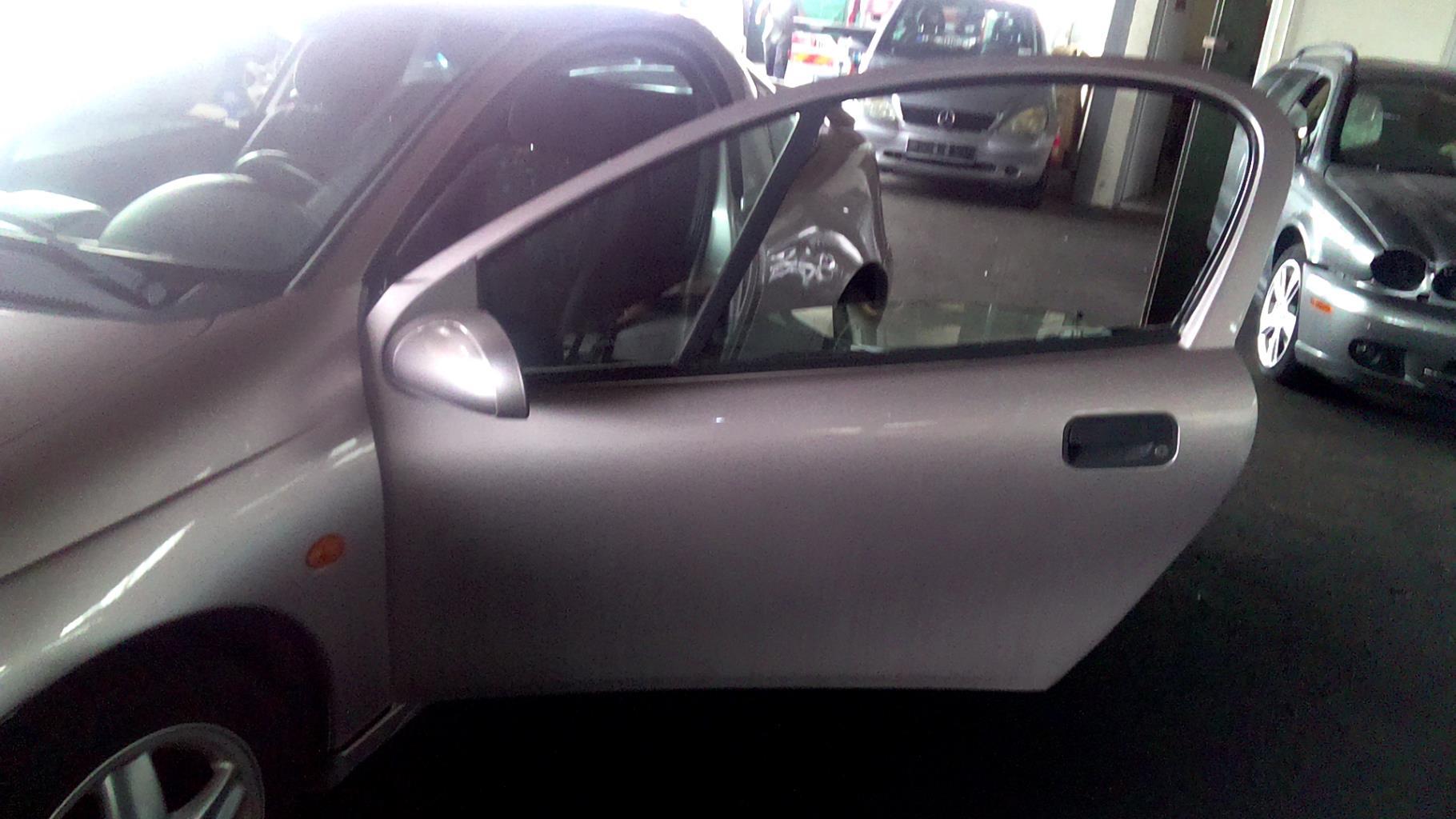 Porte avant droit