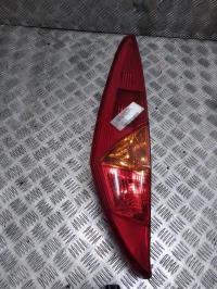 Fanale posteriore principale sinistro (luci)