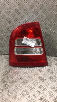 Fanale posteriore principale sinistro (luci)