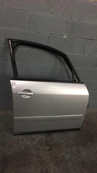 Porte avant droit