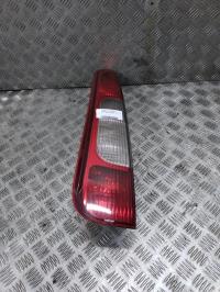 Fanale posteriore principale sinistro (luci)