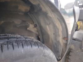 Pare boue avant droit