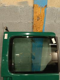 Porte laterale gauche