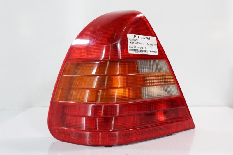 Fanale posteriore principale sinistro (luci)