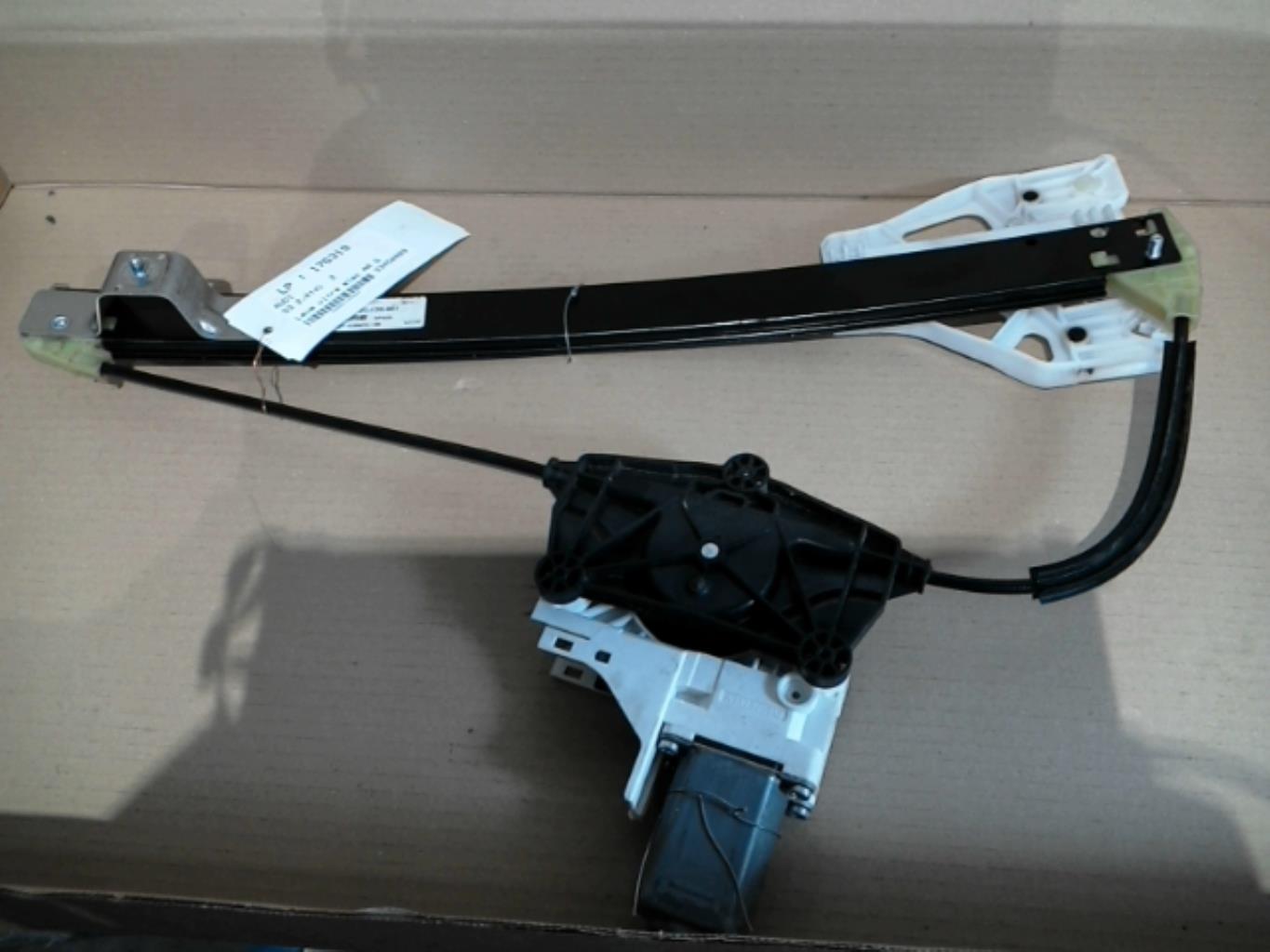 Leve vitre electrique arriere gauche