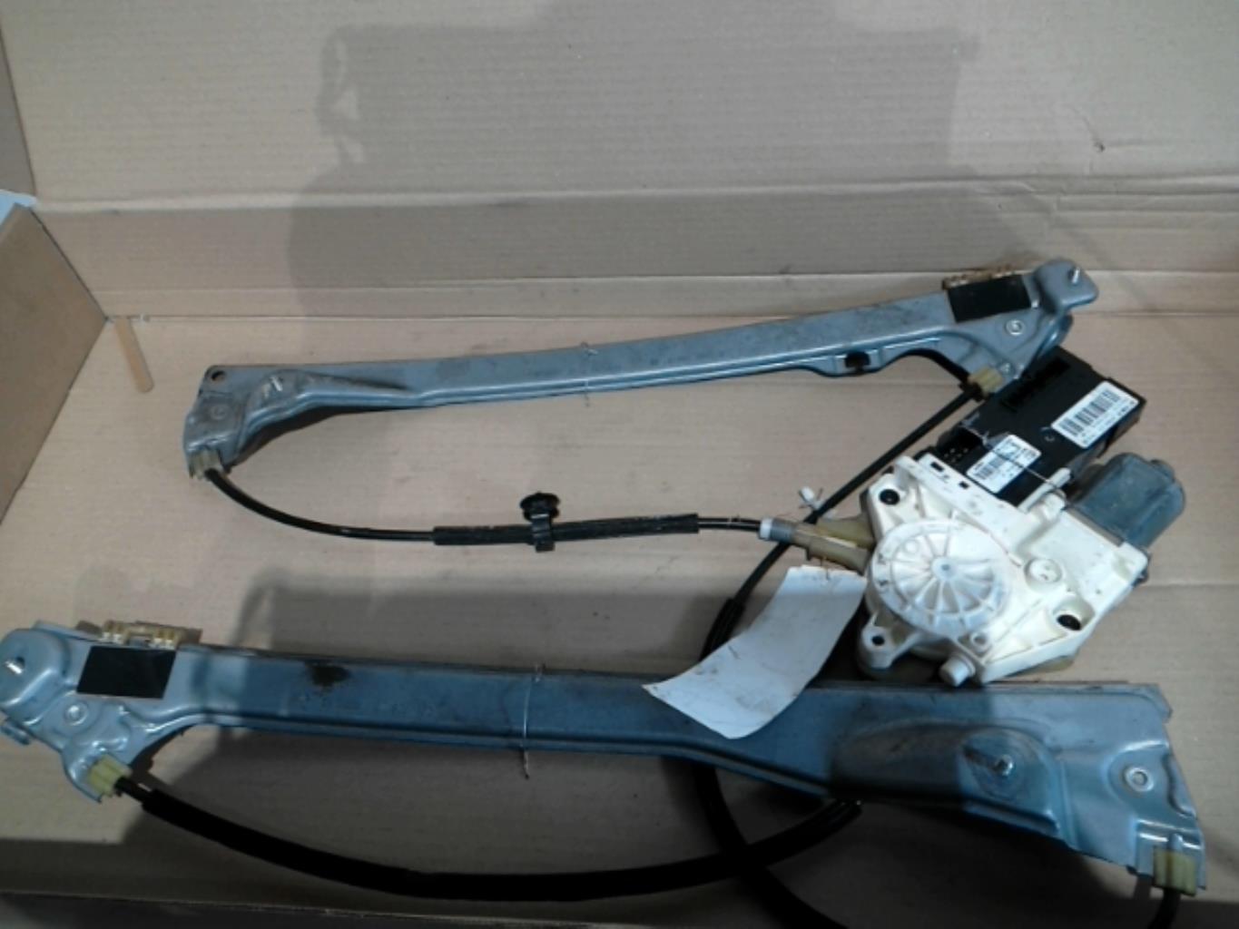 Alzacristalli elettrico anteriore destro