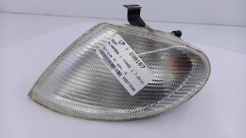 Optique avant secondaire gauche (feux)(clignotant)