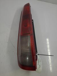 Fanale posteriore principale sinistro (luci)
