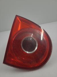 Luz trasera secundaria izquierda (luces)