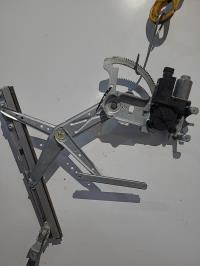 Leve vitre electrique avant droit
