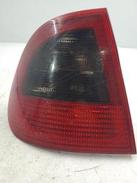 Fanale posteriore principale sinistro (luci)