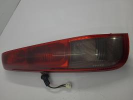 Fanale posteriore principale sinistro (luci)