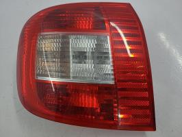 Fanale posteriore principale sinistro (luci)