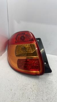 Fanale posteriore principale sinistro (luci)