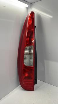 Fanale posteriore principale sinistro (luci)