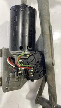 Moteur essuie glace avant