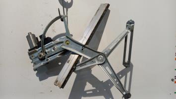 Leve vitre electrique avant droit
