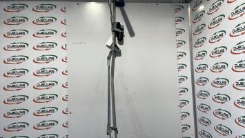 Motore tergicristallo anteriore