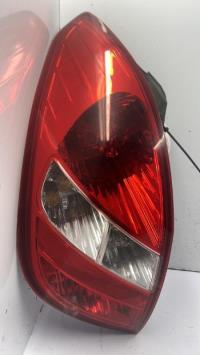 Fanale posteriore principale sinistro (luci)