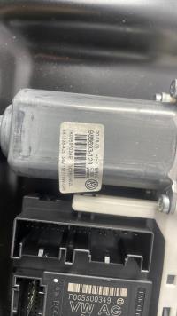 Leve vitre electrique avant droit