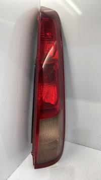 Fanale posteriore principale destro (luci)