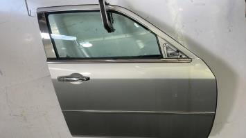 Porte avant droit